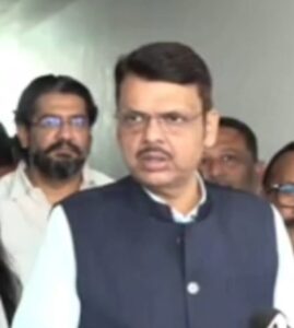 1. maharashtra-farmers-rain-relief-devendra-fadnavis.jpg