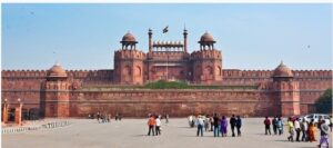 लाल किल्ल्यावरून ध्वजारोहण