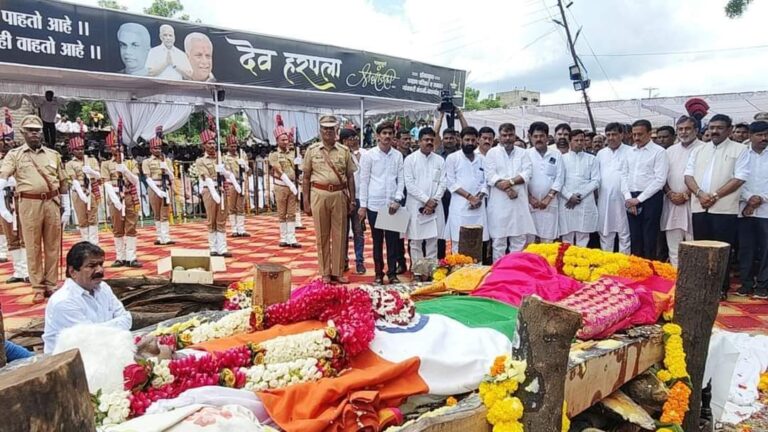 Congress MP Vasantrao Chavan passed away in Hendrabad